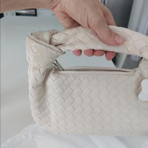 Jodie Dumpling bag white leather